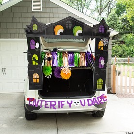 Value Haunted House Trunk-or-Treat Decorating Kit - 17 Pc.